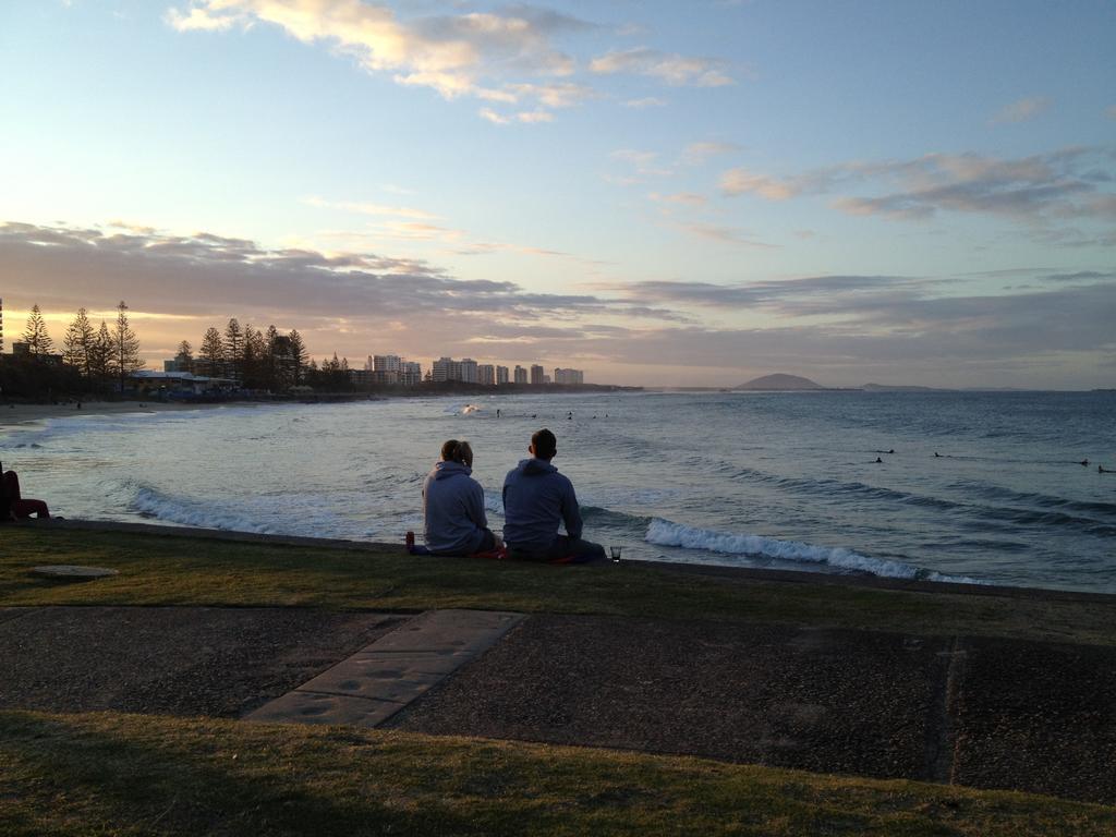 Alex Headland Beachfront Alexandra Headland Luaran gambar