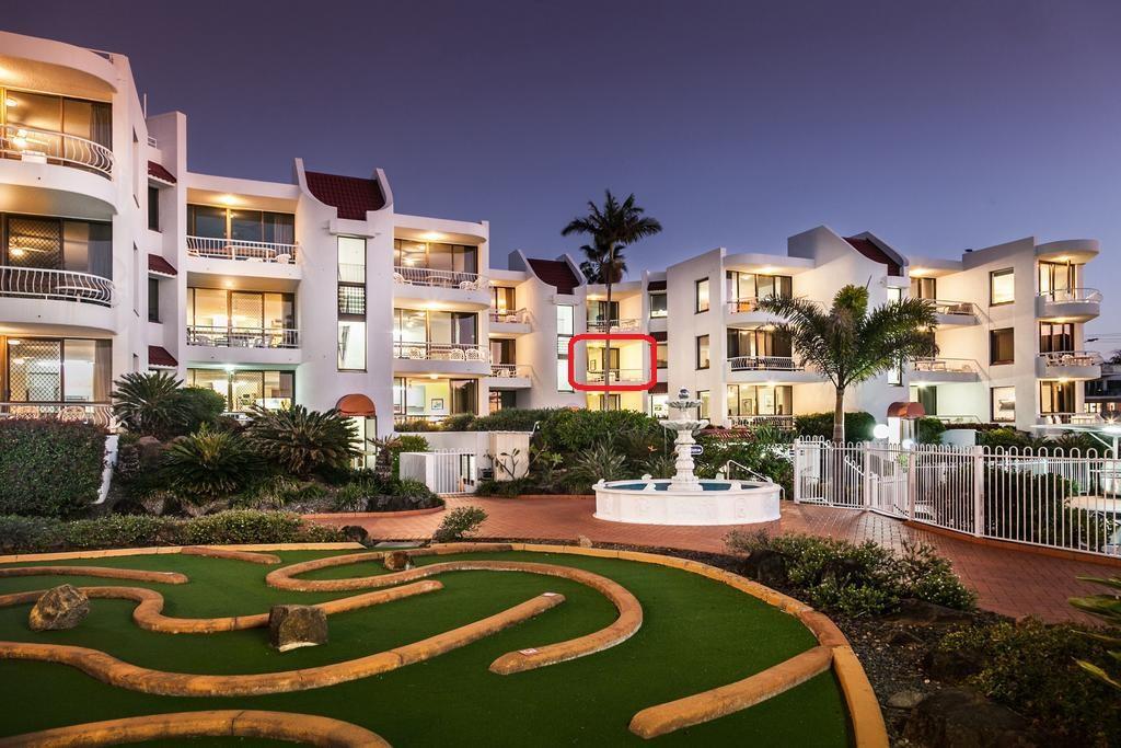 Alex Headland Beachfront Alexandra Headland Luaran gambar
